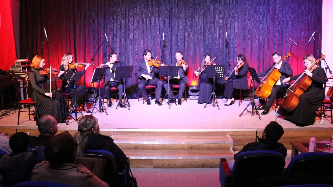 Aydın Büyükşehir Belediyesi’nden Yenipazar’da Klasik Müzik Konseri
