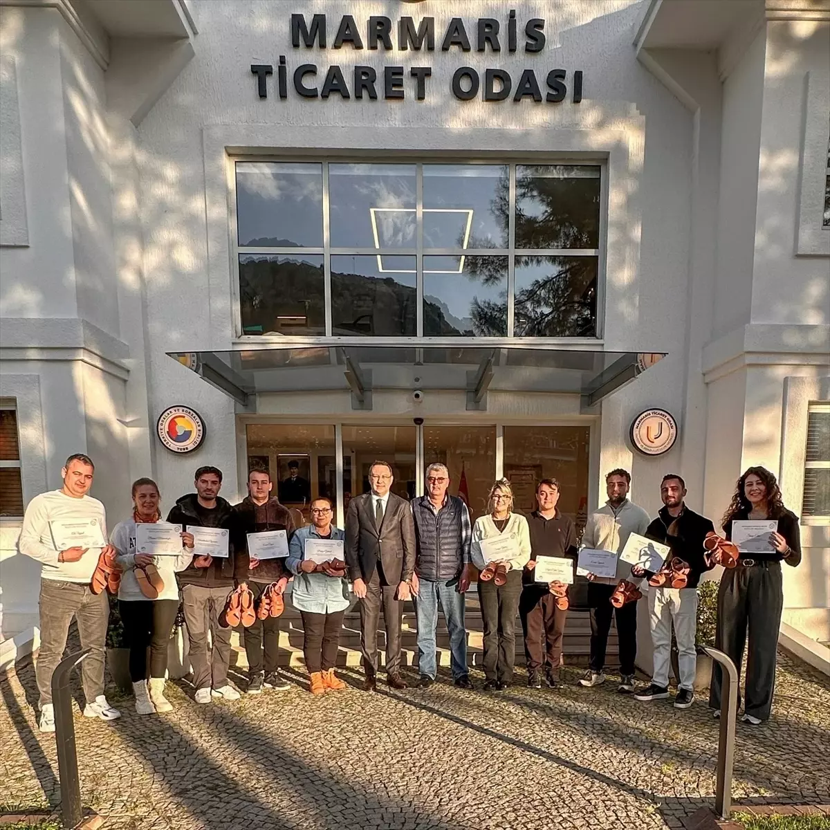 Marmaris’te Geleneksel Sandalet Eğitimi Tamamlandı