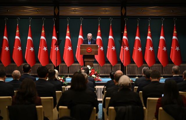 Cumhurbaşkanı Erdoğan: “Akaryakıt fiyatları enflasyon üzerinde ağır baskı oluşturuyor”