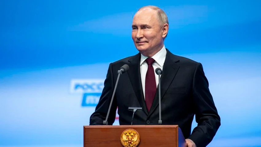 Putin: Çin Küresel Ekonomide Daha Güçlü Bir Rol Üstleniyor