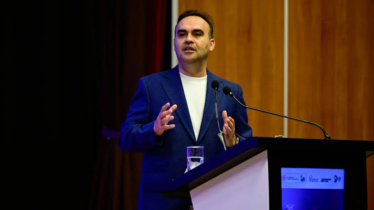 Bakan Kacır: 5 Milyon Kişiye Yapay Zeka Eğitimi Verilecek